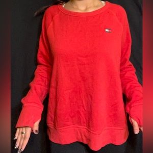 Women’s oversize sporty sweater with thumb holes. Tommy Hilfiger